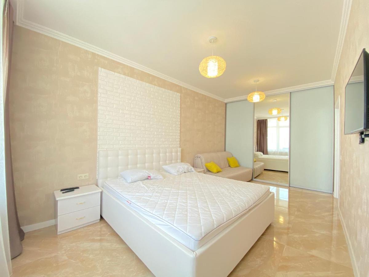 Arcadia New Apartments Odessa Buitenkant foto